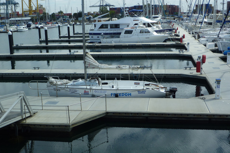 Lucas with Malcolm Turnbull and Hayden at mast
